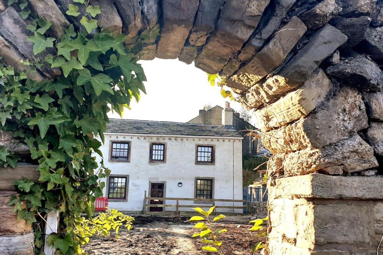 Buck - En-Suite Room In Canalside Guesthouse Burnley Exterior photo