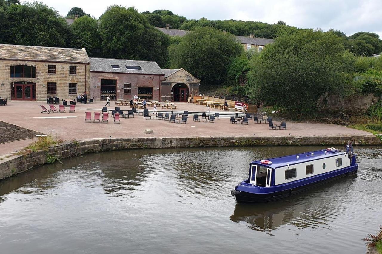 Buck - En-Suite Room In Canalside Guesthouse Burnley Exterior photo